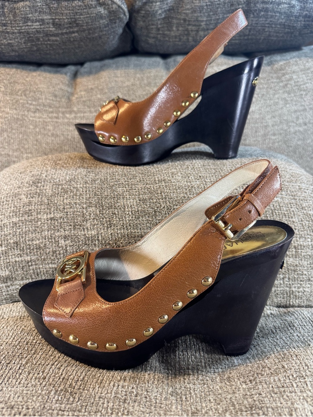 MICHAEL Michael Kors Charm Sling Open Toe Platform Wedge Sandals Size 8M - Picture 2 of 12